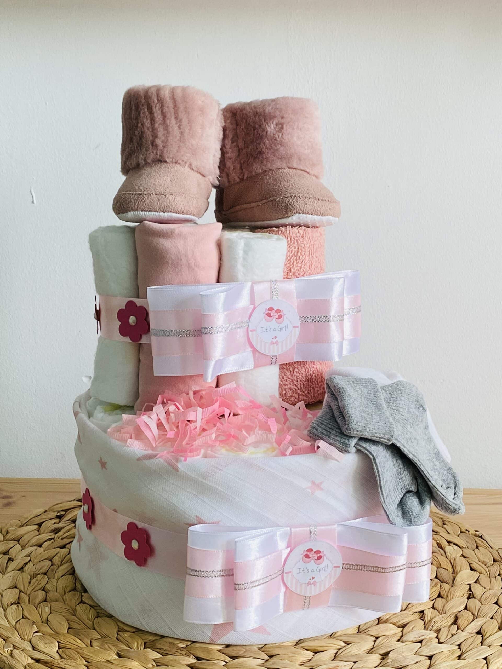 Luiertaart met pantoffels - roze Luiertaart met pantoffels - roze