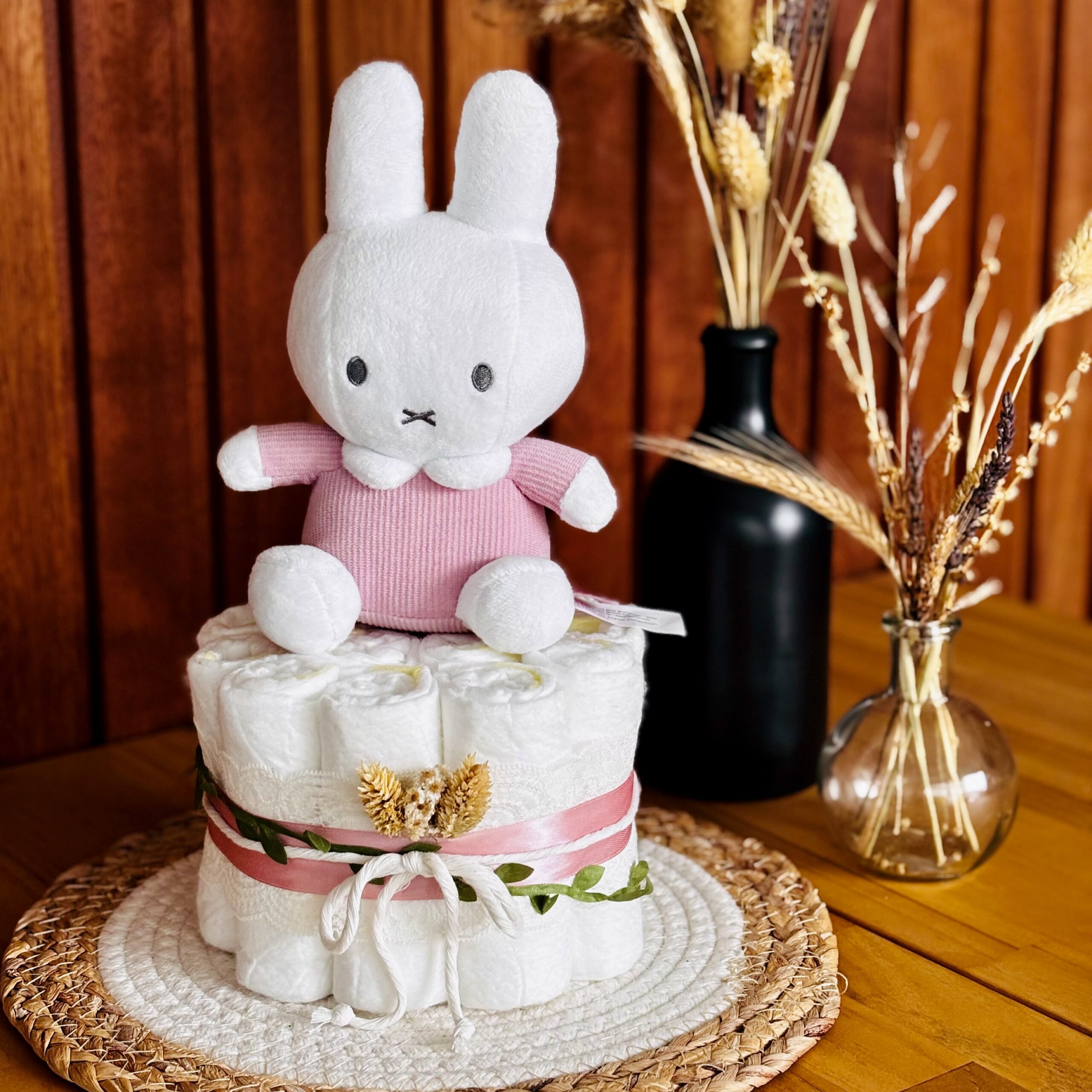 Nijntje Luiertaart roze rib Nijntje luiertaart roze rib handgemaakt cadeau